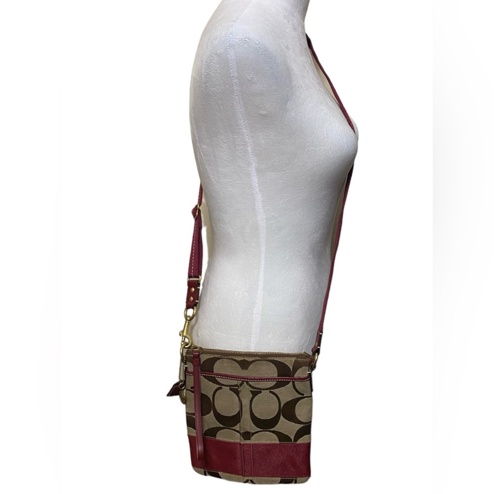 Coach Signature Canvas Crossbody Bag